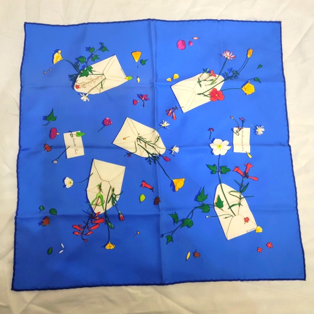 Hermes scarf 45 silk Muffler Des Fleurs Pou Le Dire "Flower "Blue 100% Silk